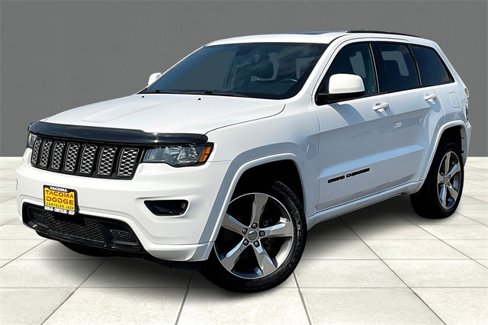 Used 2020 Jeep Grand Cherokee Altitude image 2