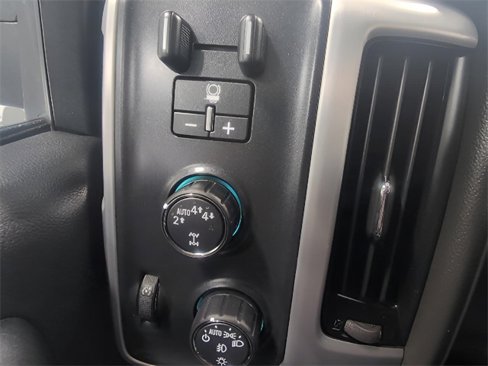 Used 2017 GMC Sierra 1500 SLE w/ SLE Value Package image 16