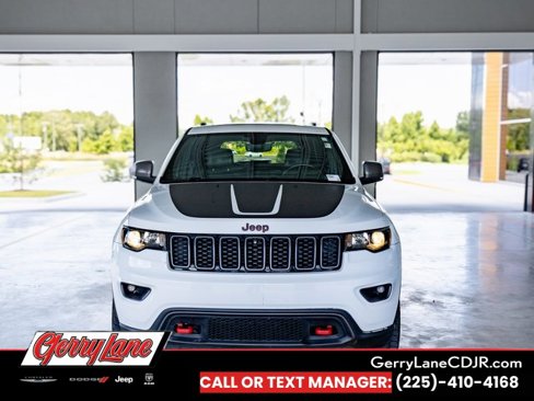 Used 2021 Jeep Grand Cherokee Trailhawk image 2
