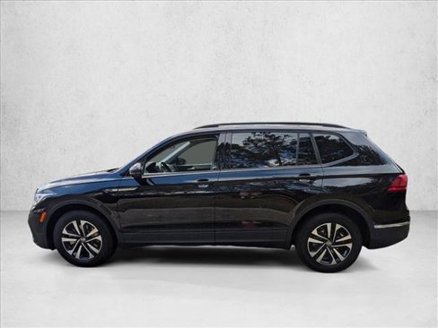 Used 2024 Volkswagen Tiguan S image 5