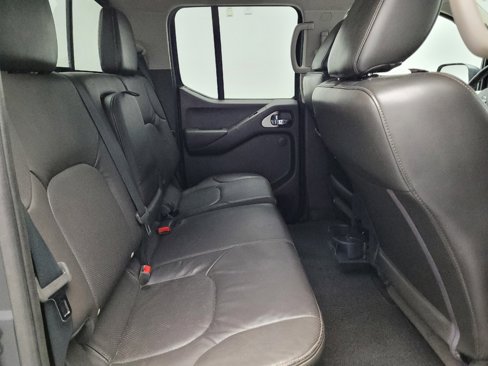 Used 2014 Nissan Frontier PRO-4X w/ Pro-4x Luxury Package image 19