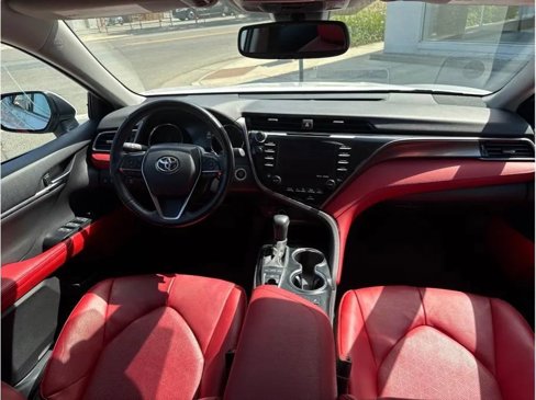 Used 2020 Toyota Camry XSE image 12