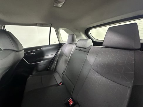 Used 2019 Toyota RAV4 XLE image 18