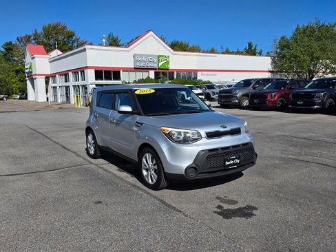 Used 2015 Kia Soul + image 28