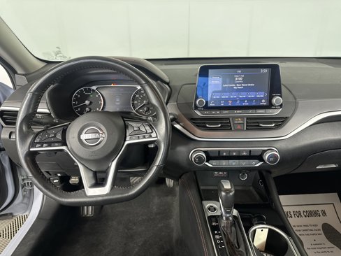Used 2023 Nissan Altima 2.5 SR image 3