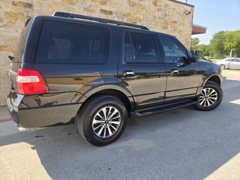 Used 2015 Ford Expedition XLT image 20