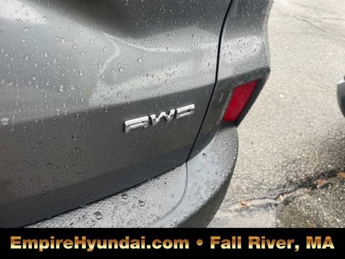 Used 2022 Ford Escape Titanium image 6