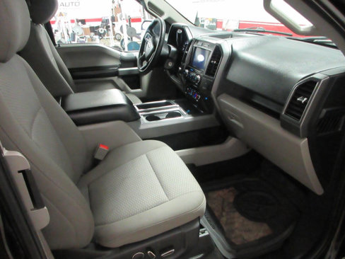 Used 2018 Ford F150 XLT w/ Equipment Group 302A Luxury image 8