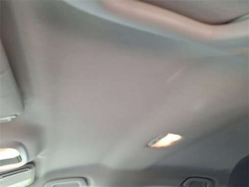 Used 2019 Subaru Crosstrek 2.0i Premium w/ Eyesight System image 14