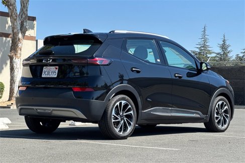 Used 2022 Chevrolet Bolt EUV Premier w/ Sun & Sound Package image 4