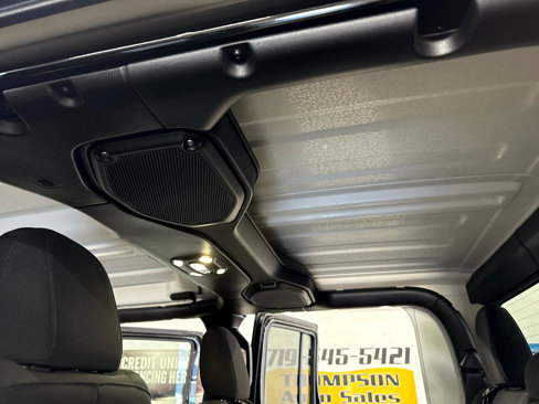 Used 2021 Jeep Gladiator Sport image 34
