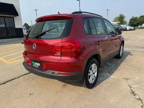 Used 2016 Volkswagen Tiguan S image 16