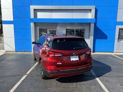 Used 2023 Chevrolet Equinox RS w/ RS Leather Package image 7