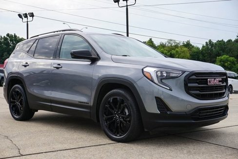 Used 2021 GMC Terrain SLE w/ Elevation Edition image 2