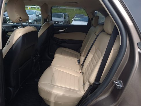 Used 2019 Ford Edge SEL w/ Equipment Group 201A image 24