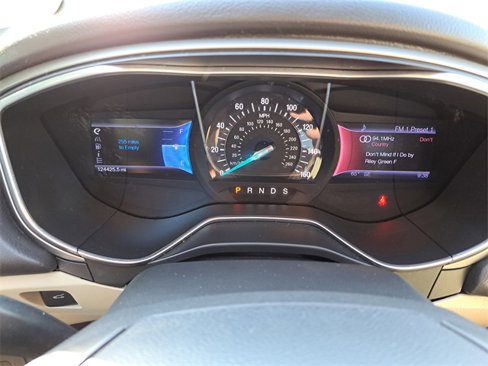 Used 2013 Ford Fusion SE image 12