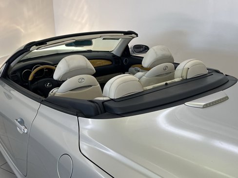 Used 2003 Lexus SC 430 Convertible image 30