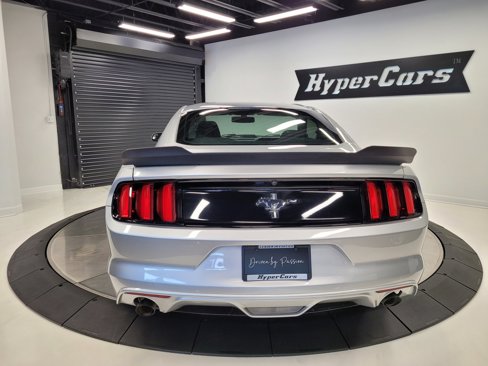 Used 2015 Ford Mustang Coupe image 12