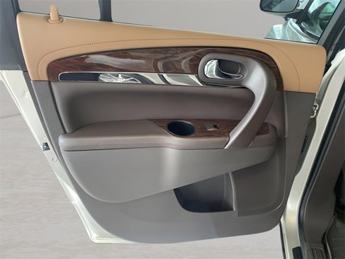 Used 2017 Buick Enclave Leather image 17