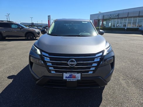 New 2025 Nissan Rogue S image 9