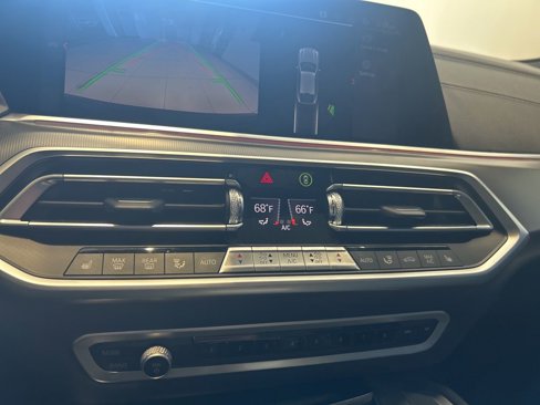 Used 2022 BMW X6 xDrive40i w/ M Sport Package image 7