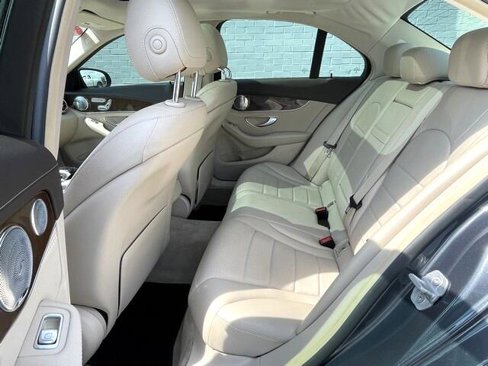 Used 2015 Mercedes-Benz C 300 4MATIC Sedan w/ Multimedia Package image 21