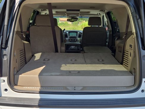 Used 2017 GMC Yukon SLT w/ Open Road Package image 9