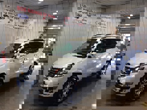Used 2016 Chevrolet Traverse LT image 1