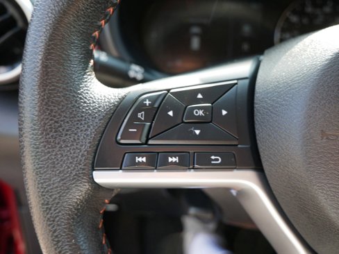 Used 2023 Nissan Kicks SR image 27