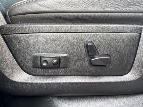 Used 2014 RAM 1500 Limited image 28