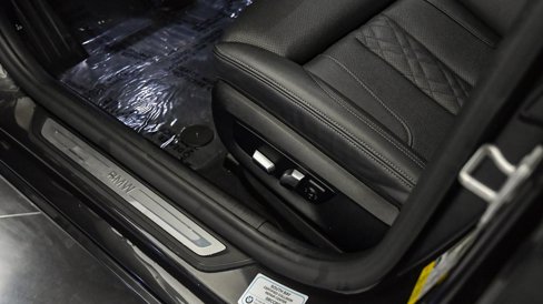 Certified 2021 BMW 530i w/ Convenience Package image 22