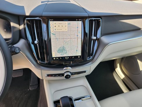 New 2025 Volvo XC60 B5 Core image 24