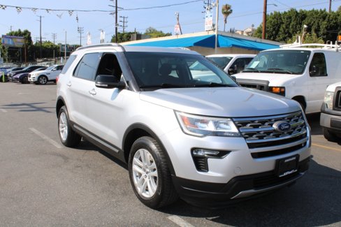 Used 2018 Ford Explorer XLT w/ Equipment Group 201A image 1