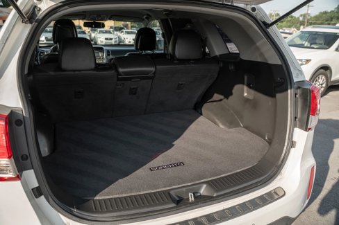 Used 2015 Kia Sorento LX image 11