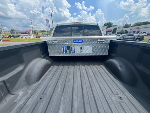 Used 2014 Ford F150 Lariat w/ Lariat Chrome Package image 10