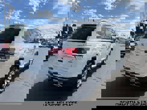 Used 2018 Volkswagen Atlas SEL image 4