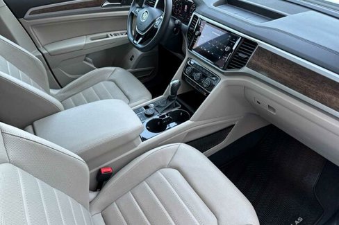 Used 2019 Volkswagen Atlas SEL Premium image 17