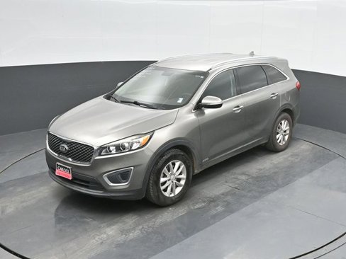 Used 2018 Kia Sorento LX image 33
