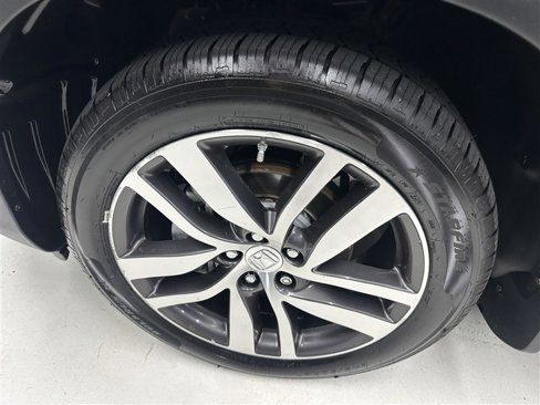 Used 2016 Honda Pilot Touring image 19