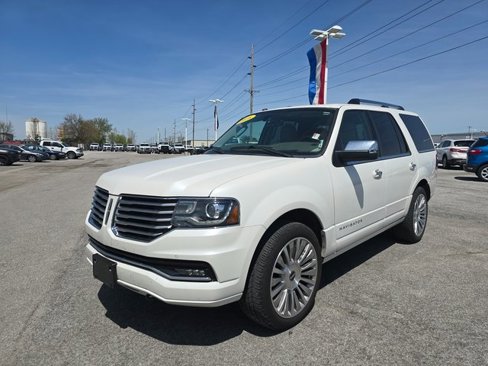 Used 2016 Lincoln Navigator Select image 7