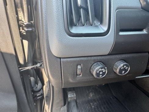 Used 2016 Chevrolet Colorado Z71 image 13