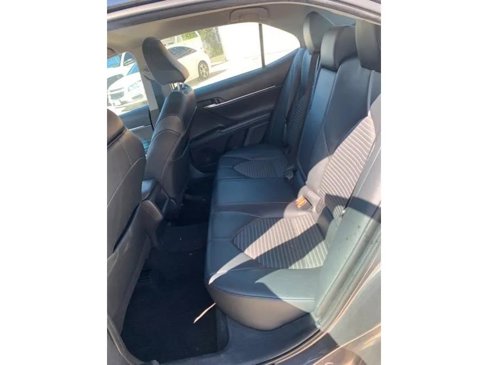 Used 2020 Toyota Camry SE image 7