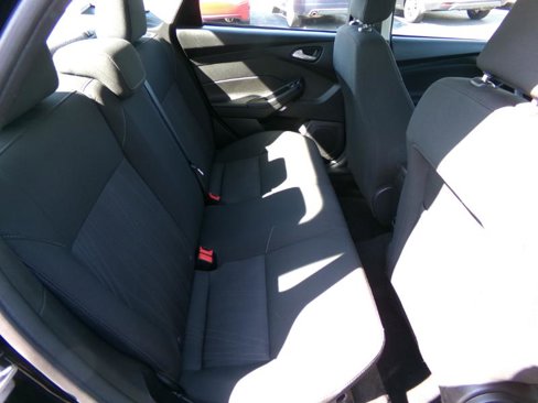 Used 2018 Ford Focus SE image 32