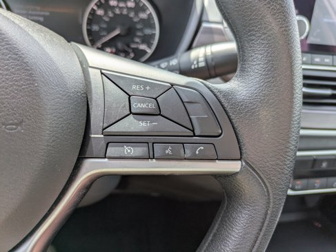 Used 2024 Nissan Altima 2.5 SV image 21