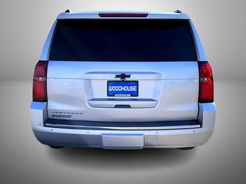 Used 2016 Chevrolet Suburban LTZ image 6