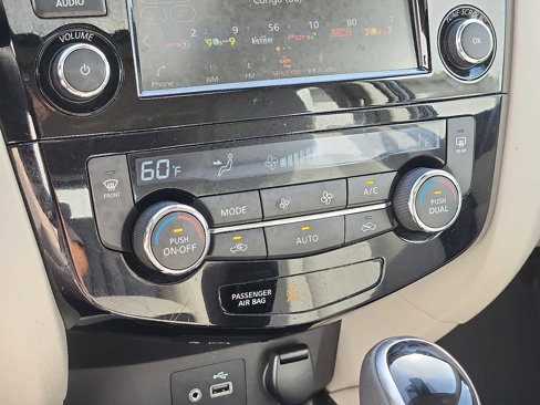 Used 2021 Nissan Rogue Sport SL w/ Premium Package image 16