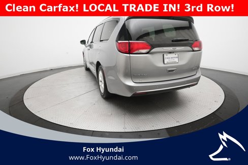 Used 2020 Chrysler Pacifica Limited image 35