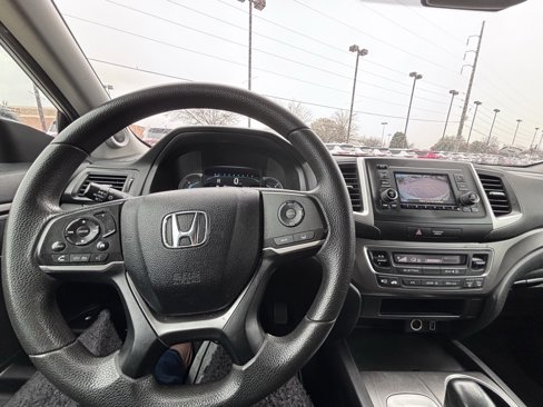 Used 2019 Honda Pilot LX image 30