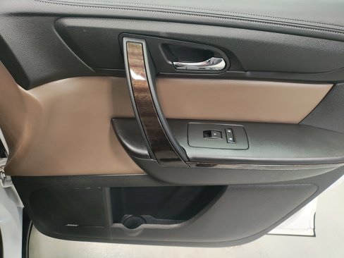 Used 2017 GMC Acadia Limited SLT image 9