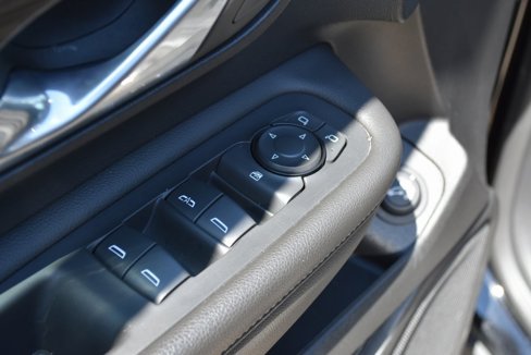 Used 2022 GMC Terrain SLE w/ Driver Convenience Package image 33